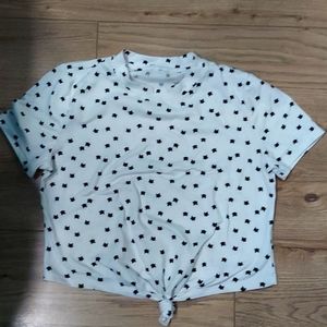 Cute white cropped tied up shirt with black cats